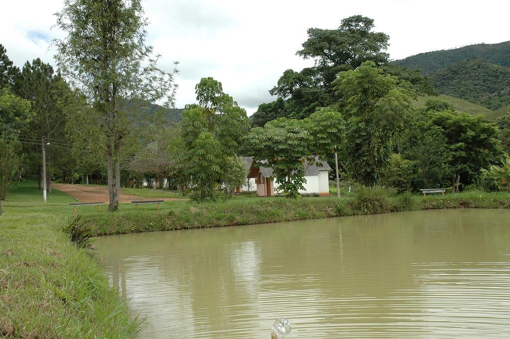 Pousada & Camping Serras Verdes Conservatória エクステリア 写真